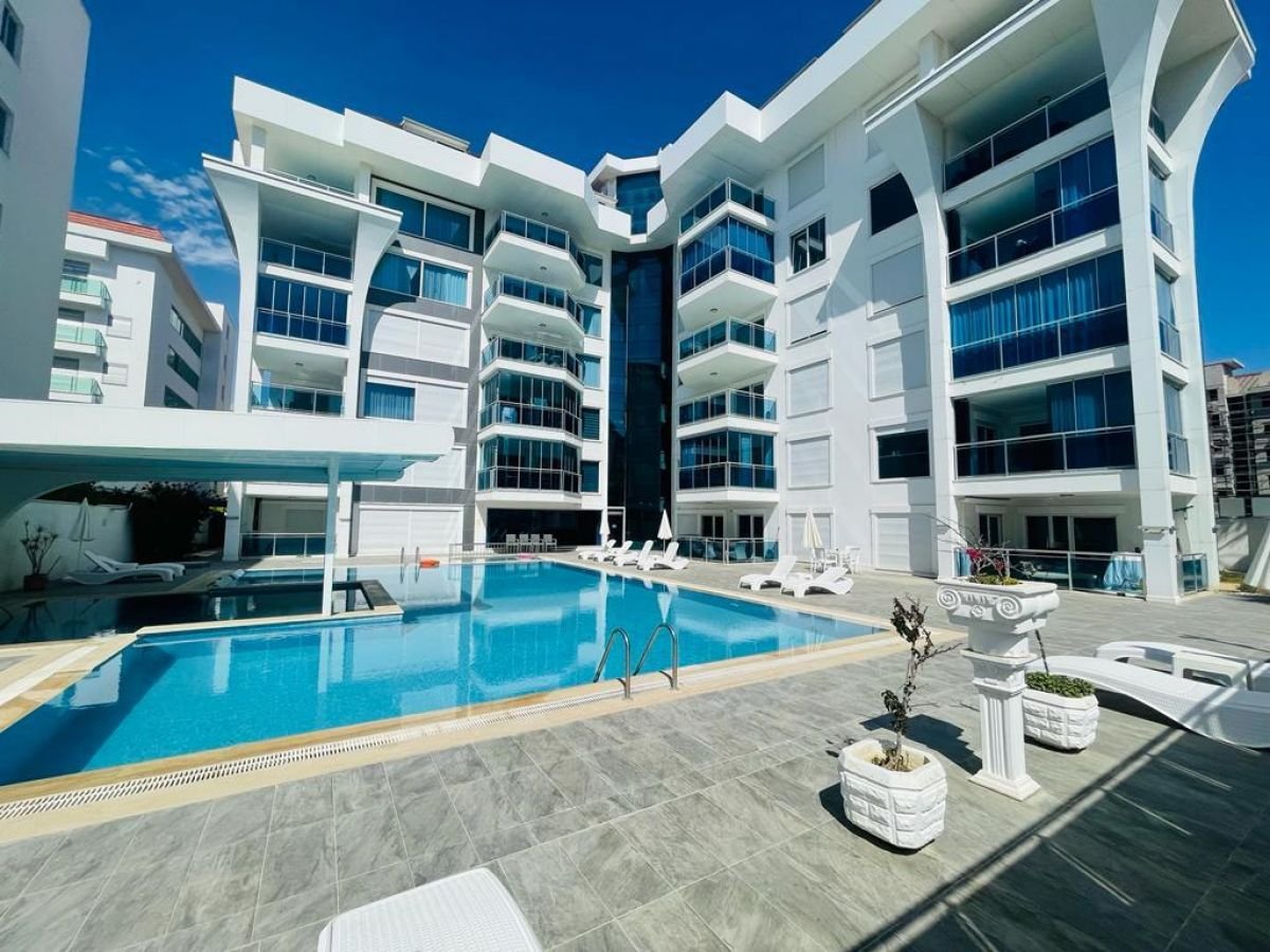 White Line Kestel OB51